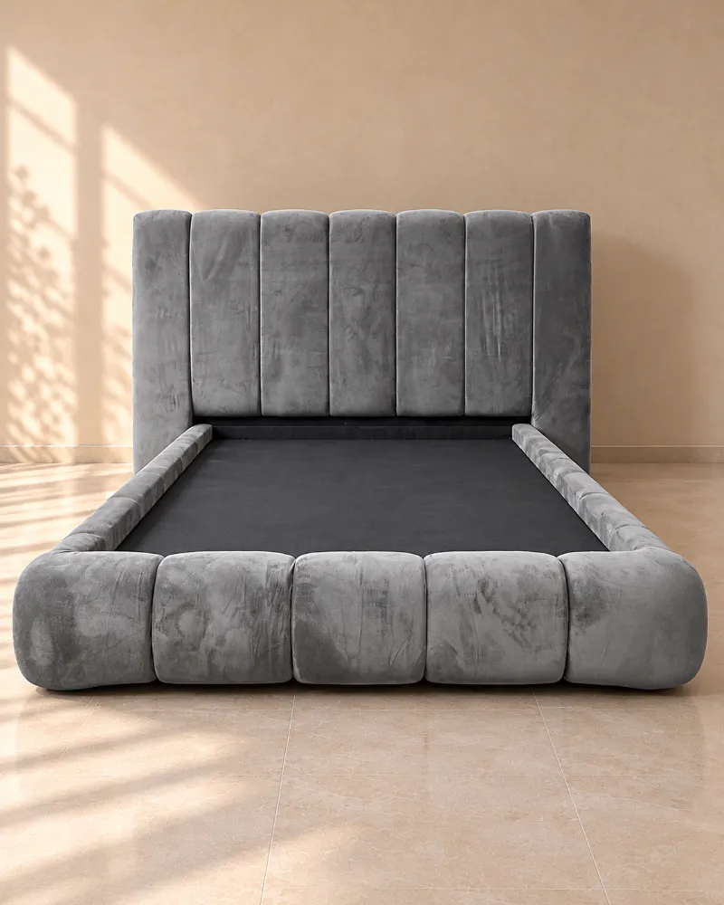 Cama gris de paneles verticales
